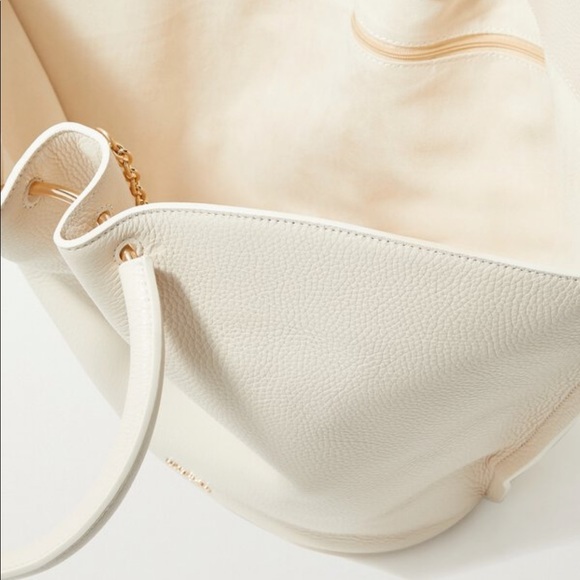 SALE🫶 Cult Gaia Valeska Big tote - Picture 6 of 17